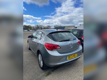 Used Vauxhall Astra 2013 for sale - 78304941: Photo