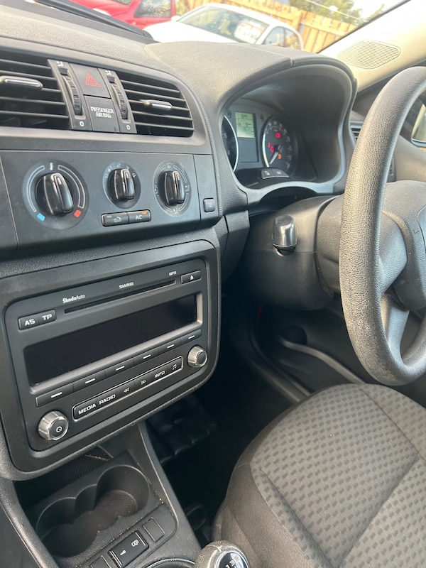 Used Skoda Fabia 2011 for sale - 76184192: Photo 9