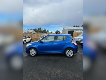 Used Suzuki Swift 2011 for sale - 75891699: Photo