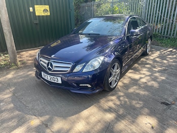 Used Mercedes-Benz E Class 2010 for sale - 79469107: Photo