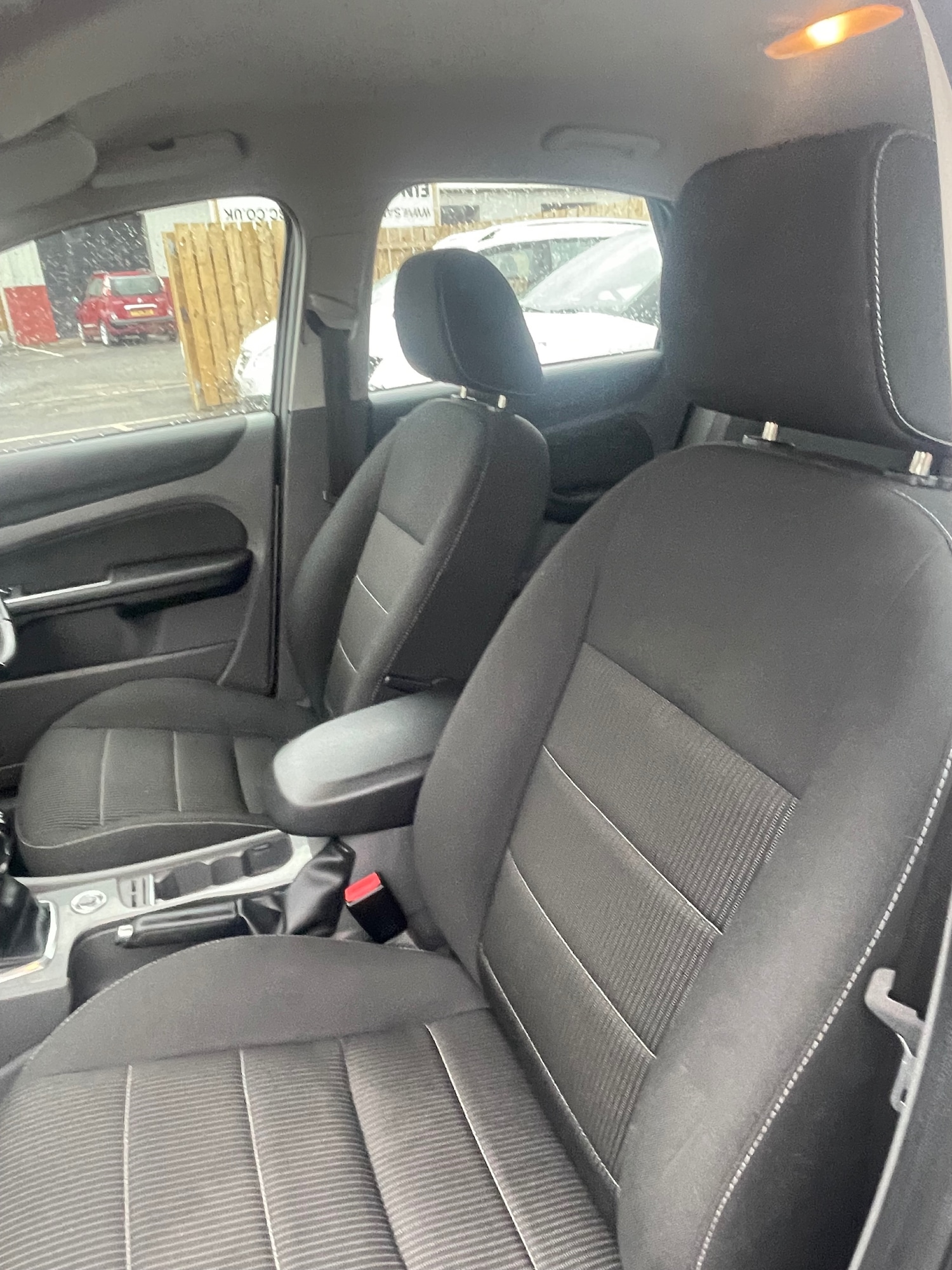 Used Ford Focus 2011 for sale - 76577749: Photo 4