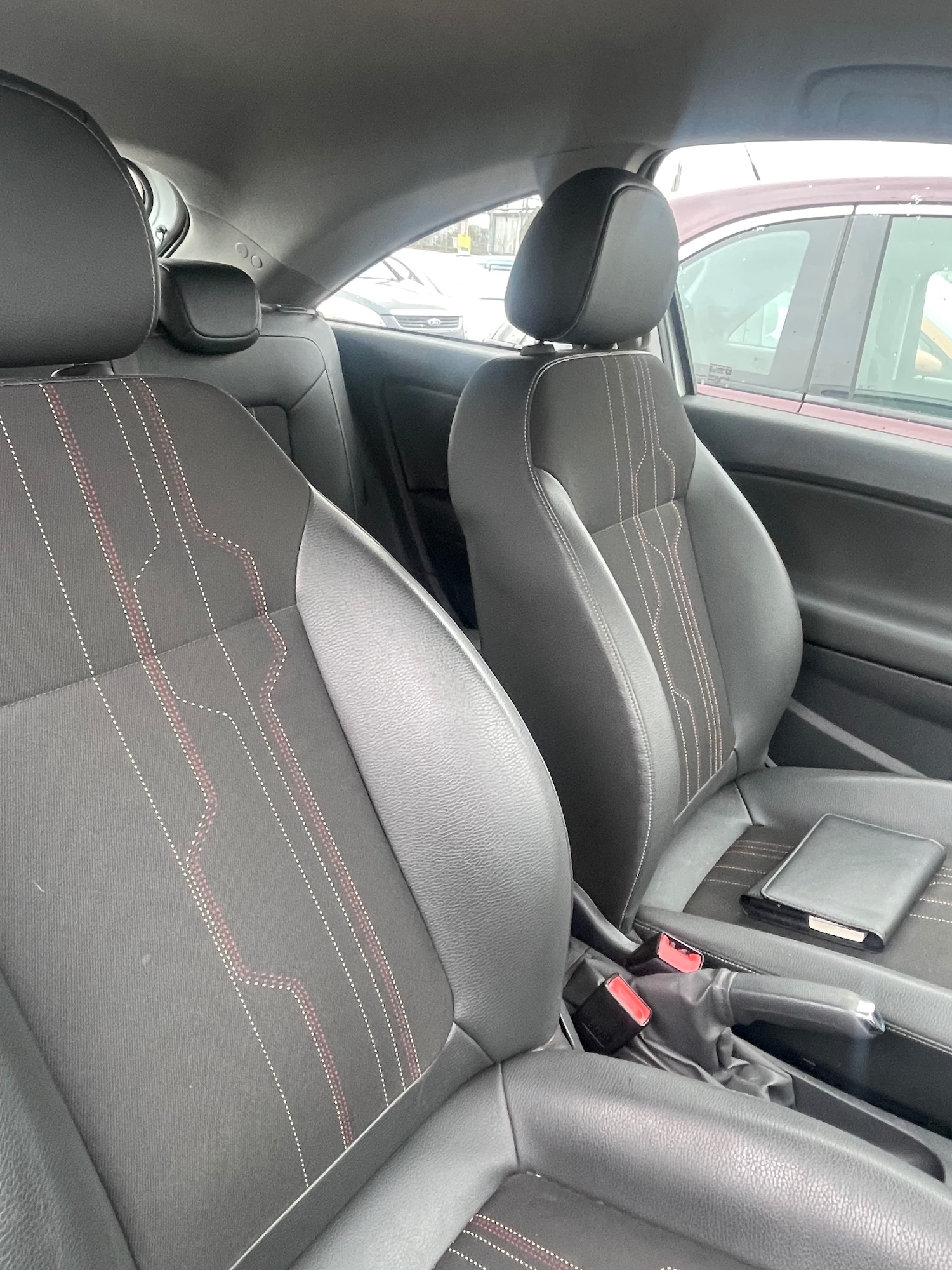 Used Vauxhall Corsa 2012 for sale - 77776492: Photo 2