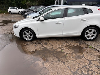 Used Volvo V40 2014 for sale - 79417273: Photo