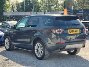 Used Land Rover Discovery Sport 2017 for sale - 74516823: Photo