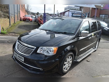 Used Chrysler Grand Voyager 2014 for sale - 78853864: Photo