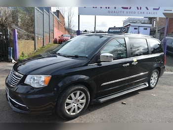Used Chrysler Grand Voyager 2014 for sale - 78853864: Photo