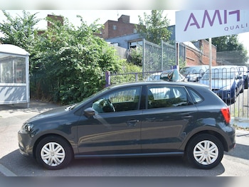 Used Volkswagen Polo 2016 for sale - 79061479: Photo