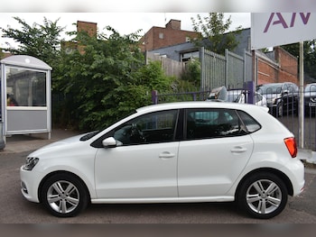 Used Volkswagen Polo 2016 for sale - 78860041: Photo