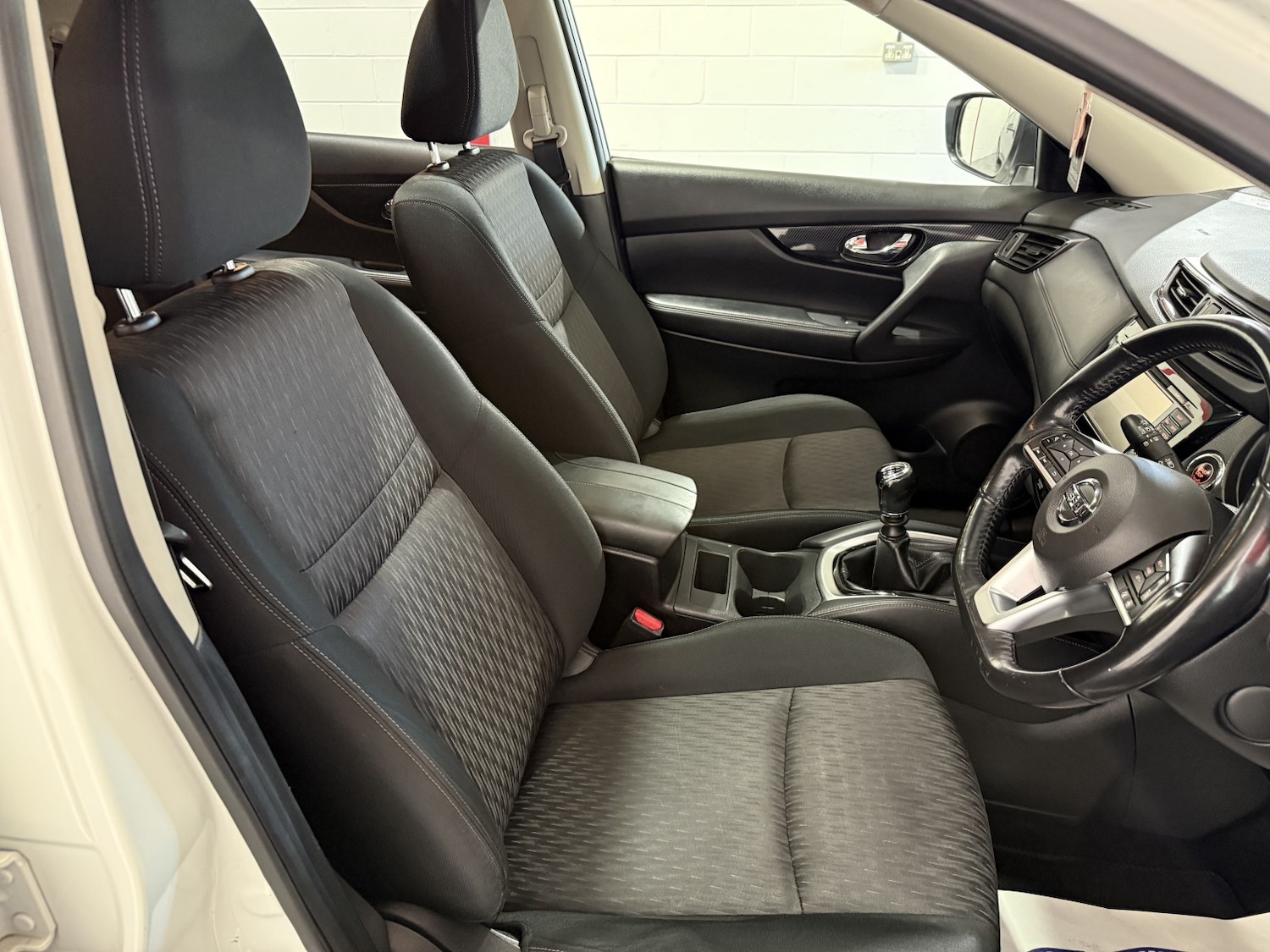 Used Nissan X-Trail 2018 for sale - 77225201: Photo 14