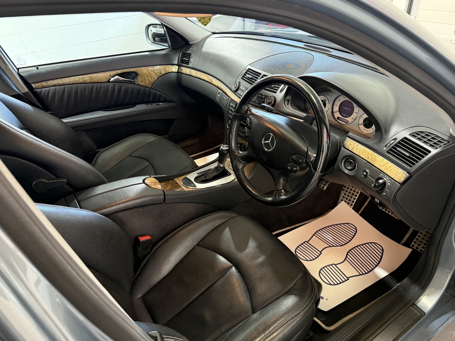 Used Mercedes-Benz E Class 2005 for sale - 76497448: Photo 11