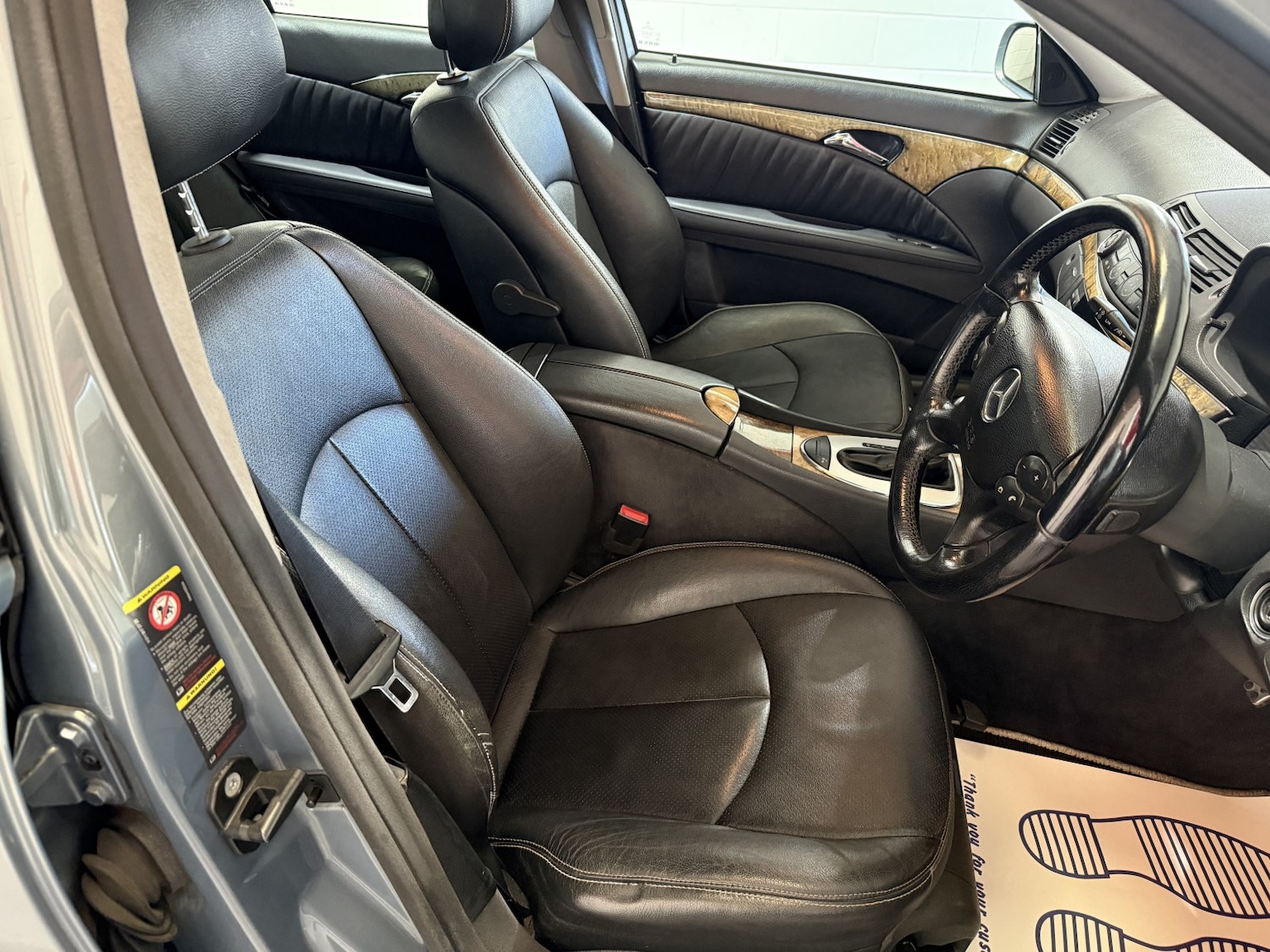 Used Mercedes-Benz E Class 2005 for sale - 76497448: Photo 12