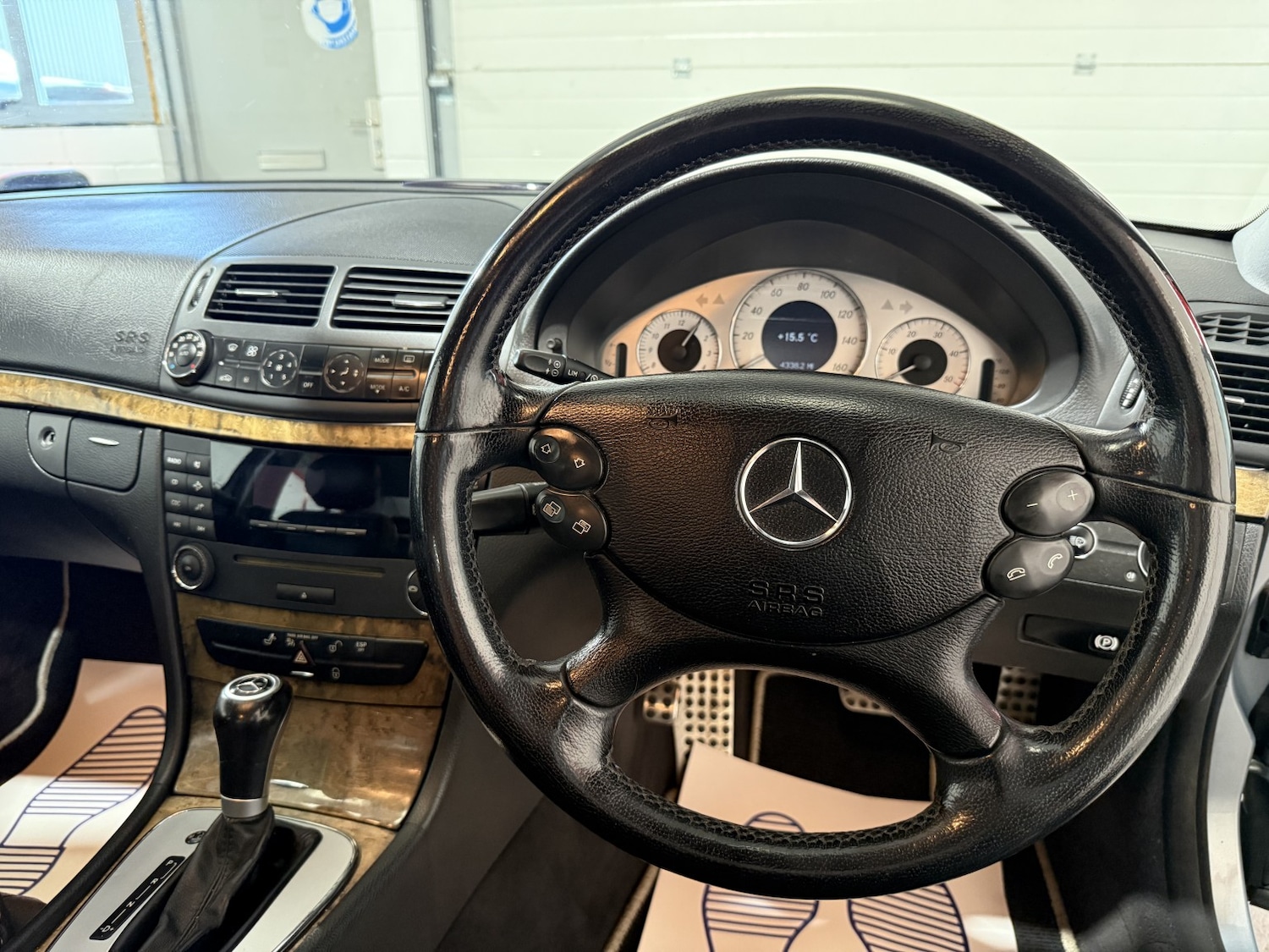 Used Mercedes-Benz E Class 2005 for sale - 76497448: Photo 14