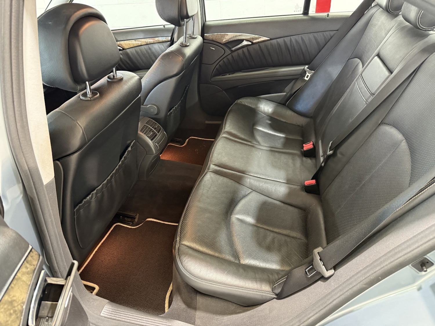 Used Mercedes-Benz E Class 2005 for sale - 76497448: Photo 17