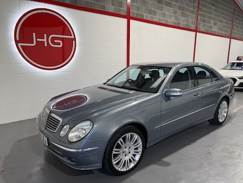 Used Mercedes-Benz E Class 2005 for sale - 76497448: Photo