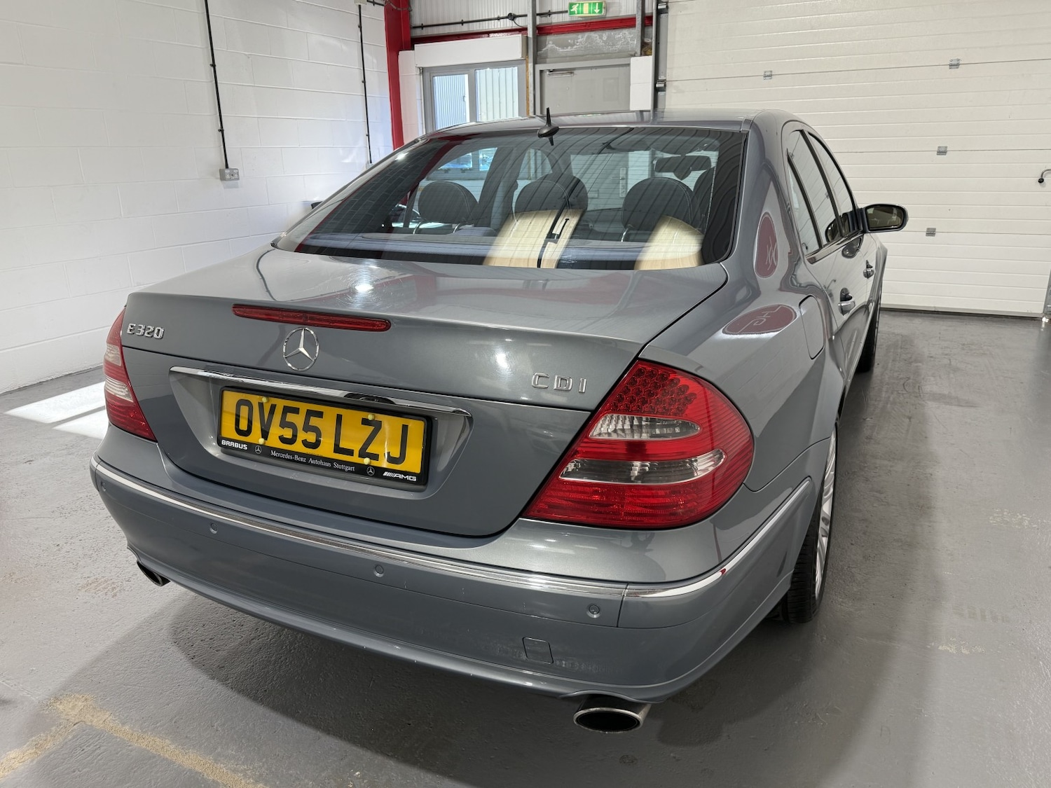 Used Mercedes-Benz E Class 2005 for sale - 76497448: Photo 6
