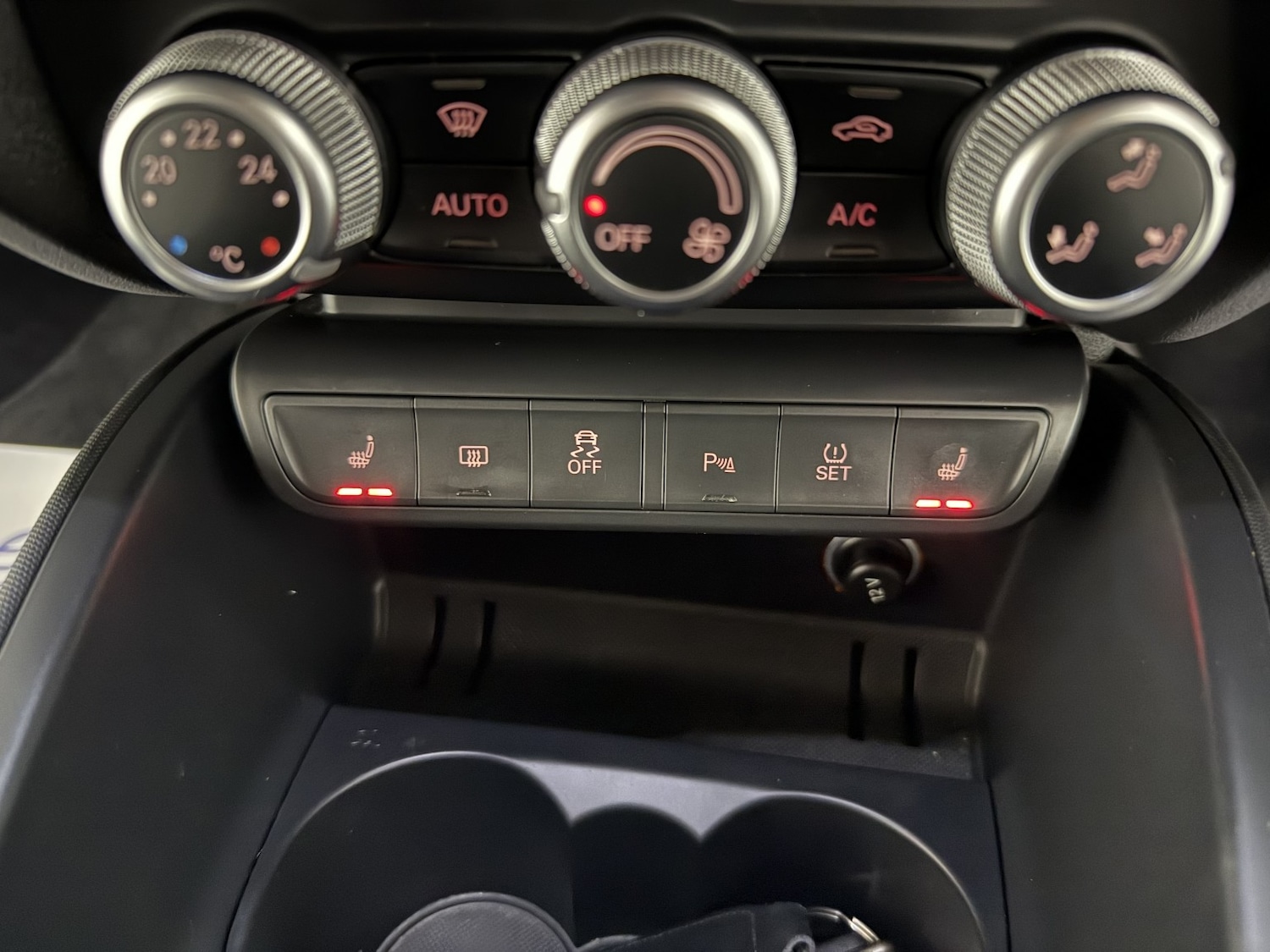 Used Audi A1 2014 for sale - 76670749: Photo 15