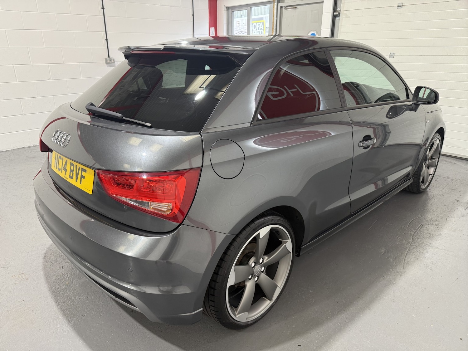 Used Audi A1 2014 for sale - 76670749: Photo 6