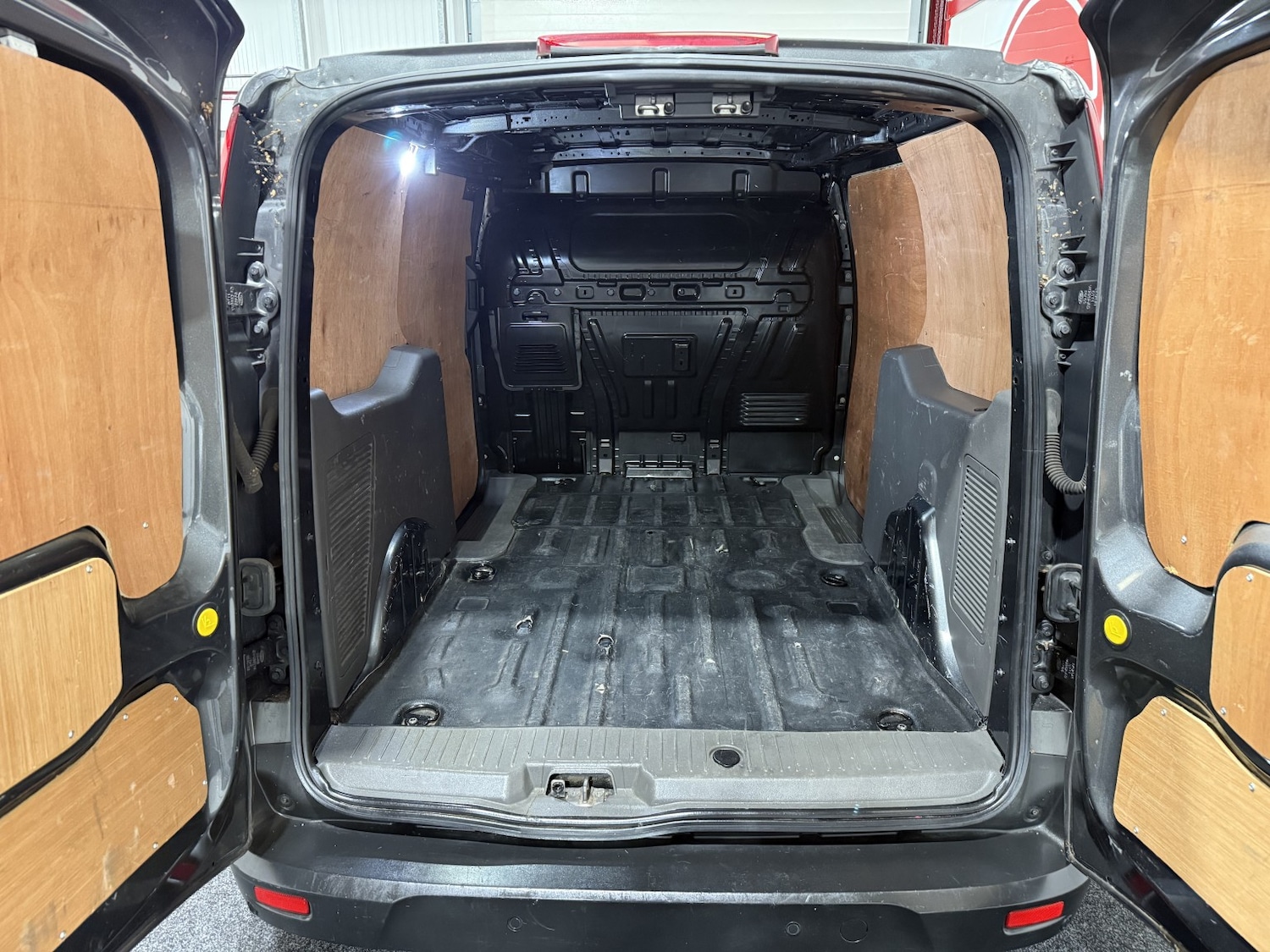 Used Ford Transit Connect 2020 for sale - 77140625: Photo 24