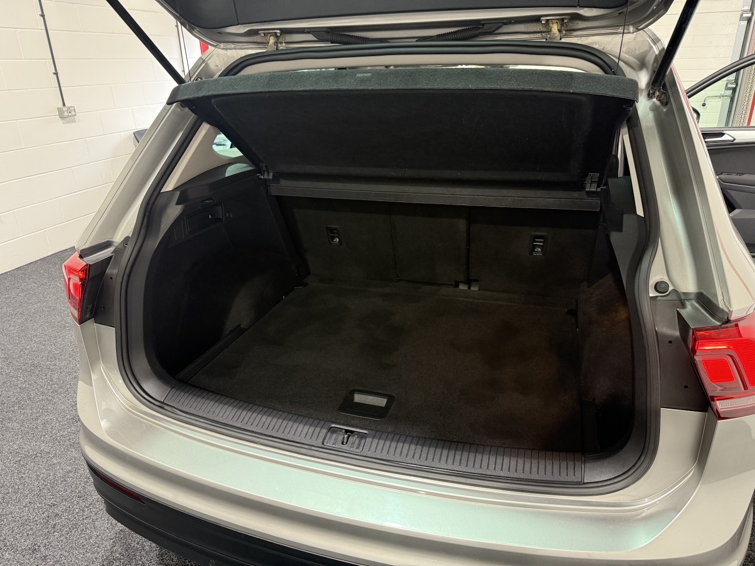 Used Volkswagen Tiguan 2016 for sale - 76560079: Photo 22