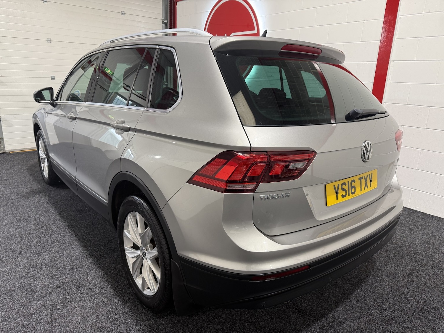 Used Volkswagen Tiguan 2016 for sale - 76560079: Photo 5