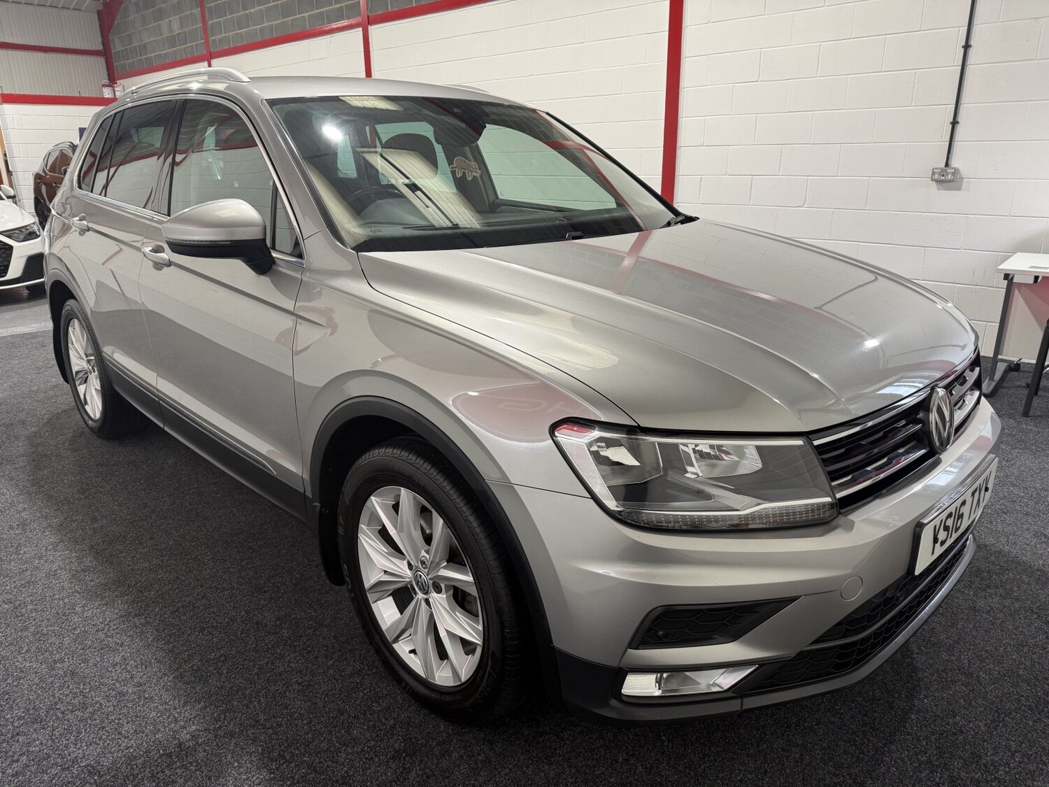 Used Volkswagen Tiguan 2016 for sale - 76560079: Photo 9