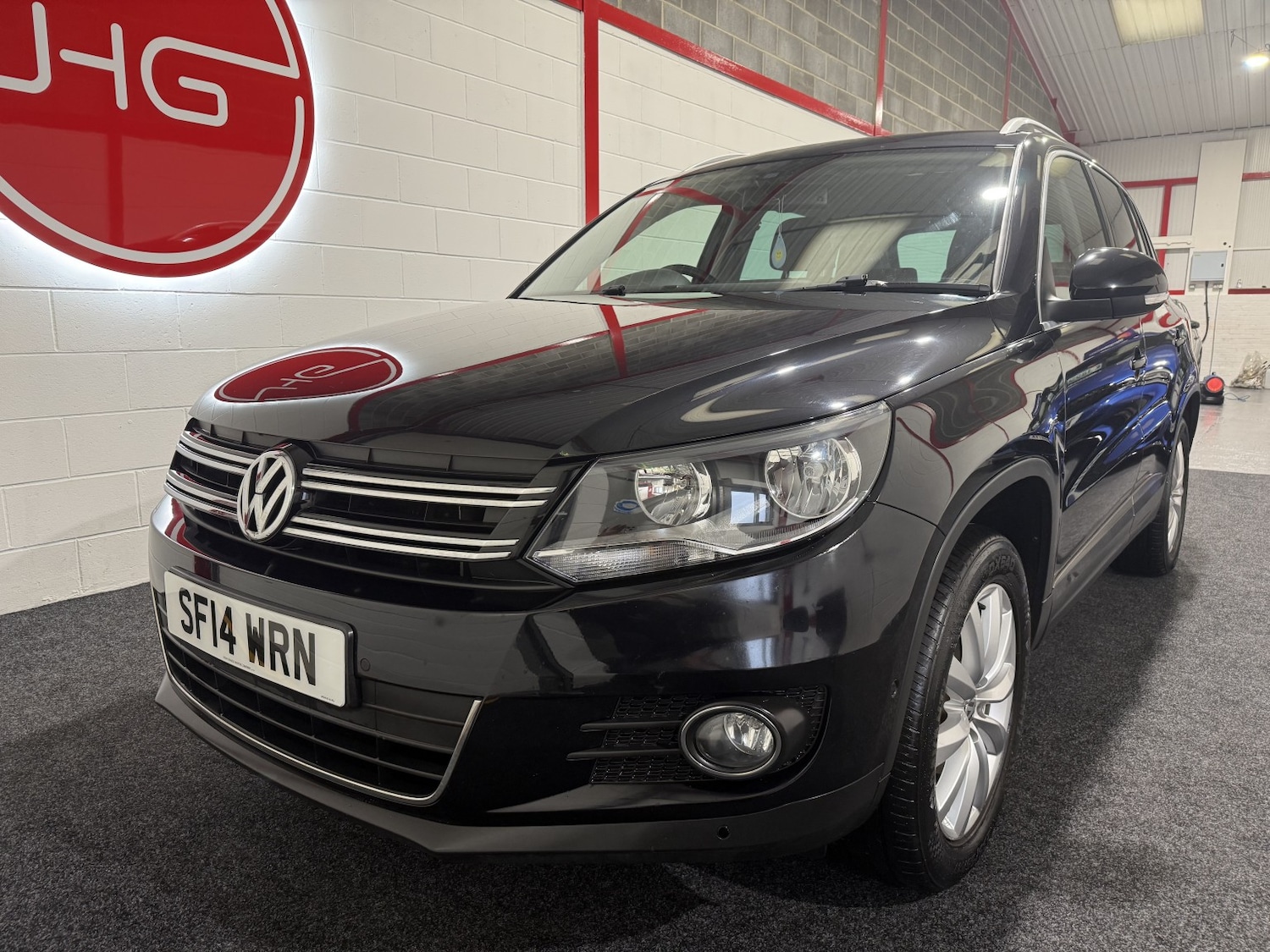 Used Volkswagen Tiguan 2014 for sale - 76884796: Photo 11