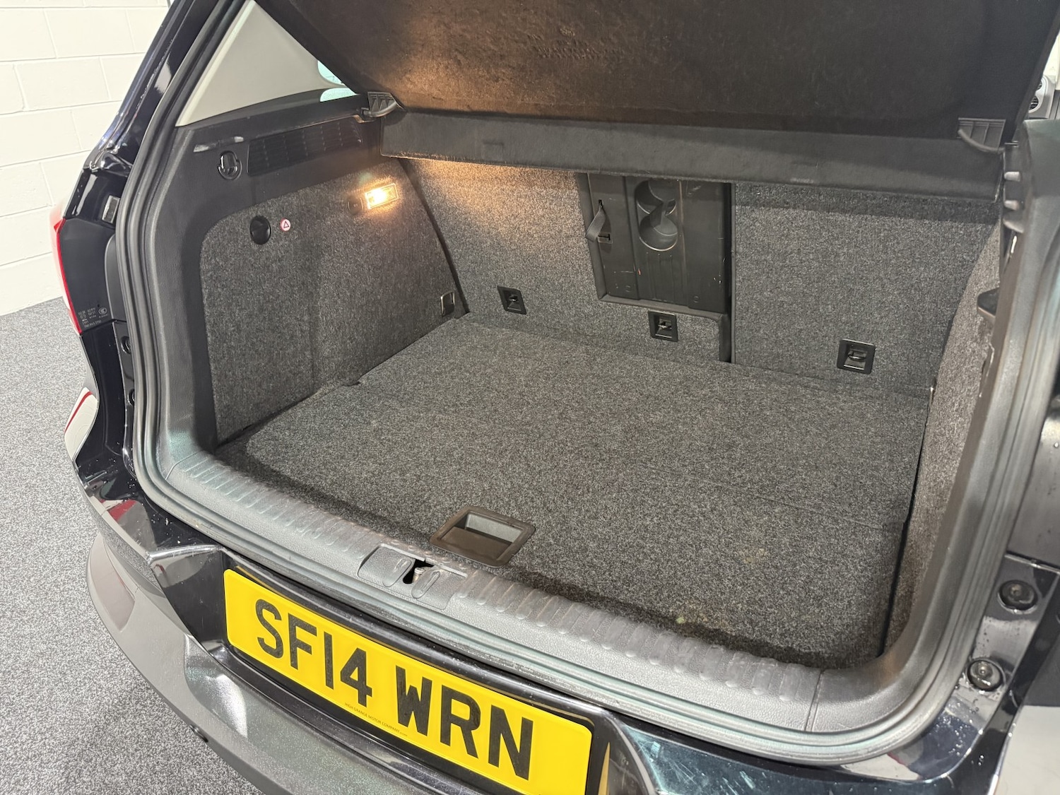 Used Volkswagen Tiguan 2014 for sale - 76884796: Photo 23