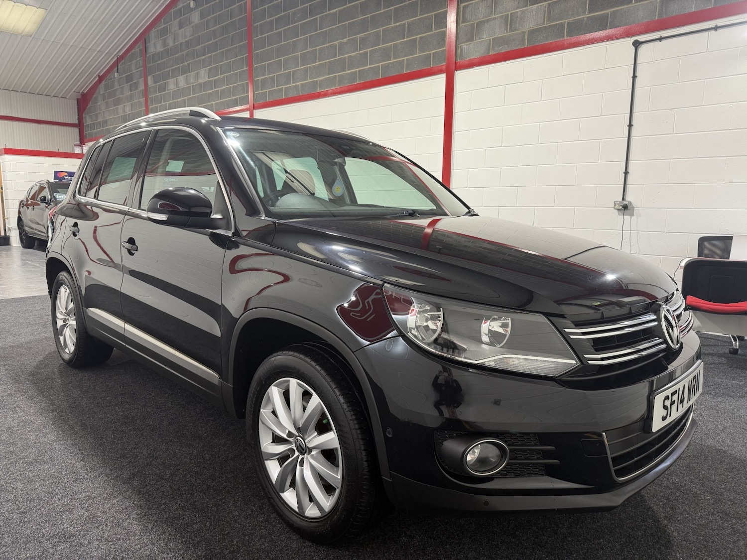 Used Volkswagen Tiguan 2014 for sale - 76884796: Photo 9