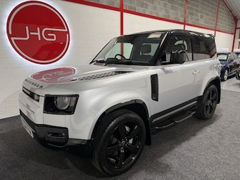 Used Land Rover Defender 90 2024 for sale - 79600217: Photo