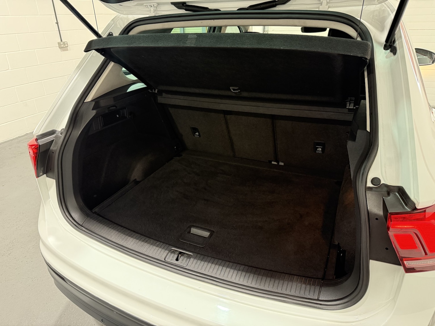 Used Volkswagen Tiguan 2018 for sale - 76741330: Photo 22