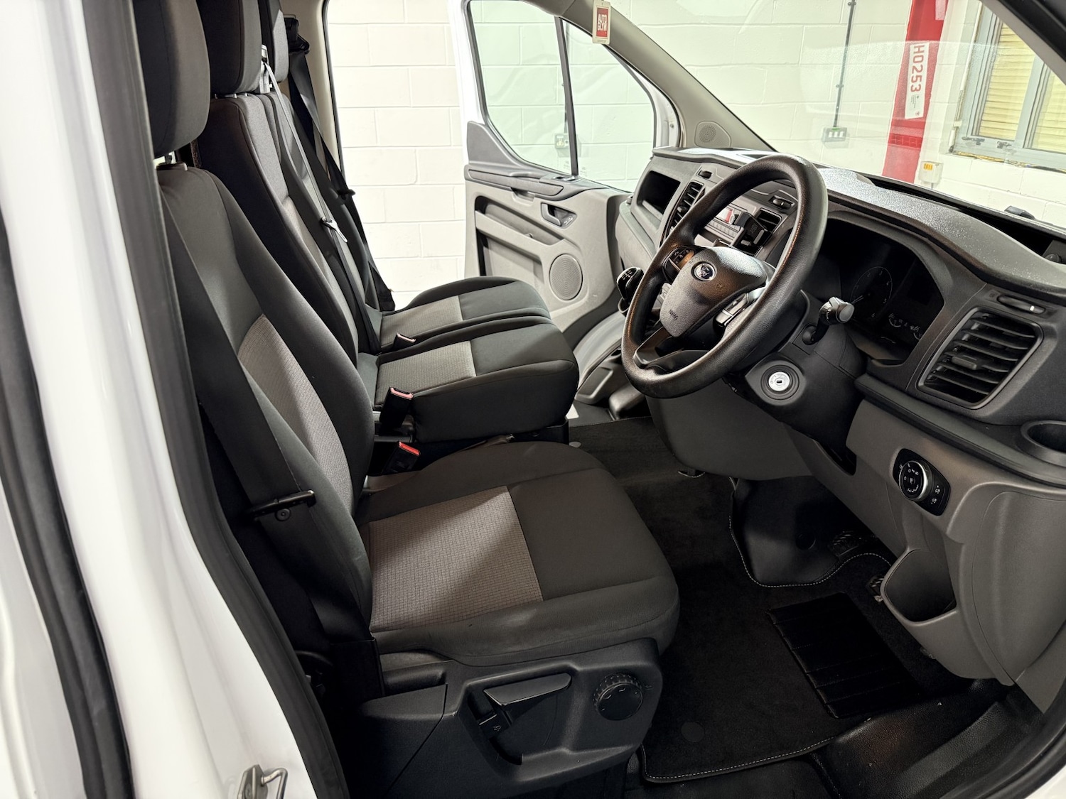 Used Ford Transit Custom 2019 for sale - 76855425: Photo 29