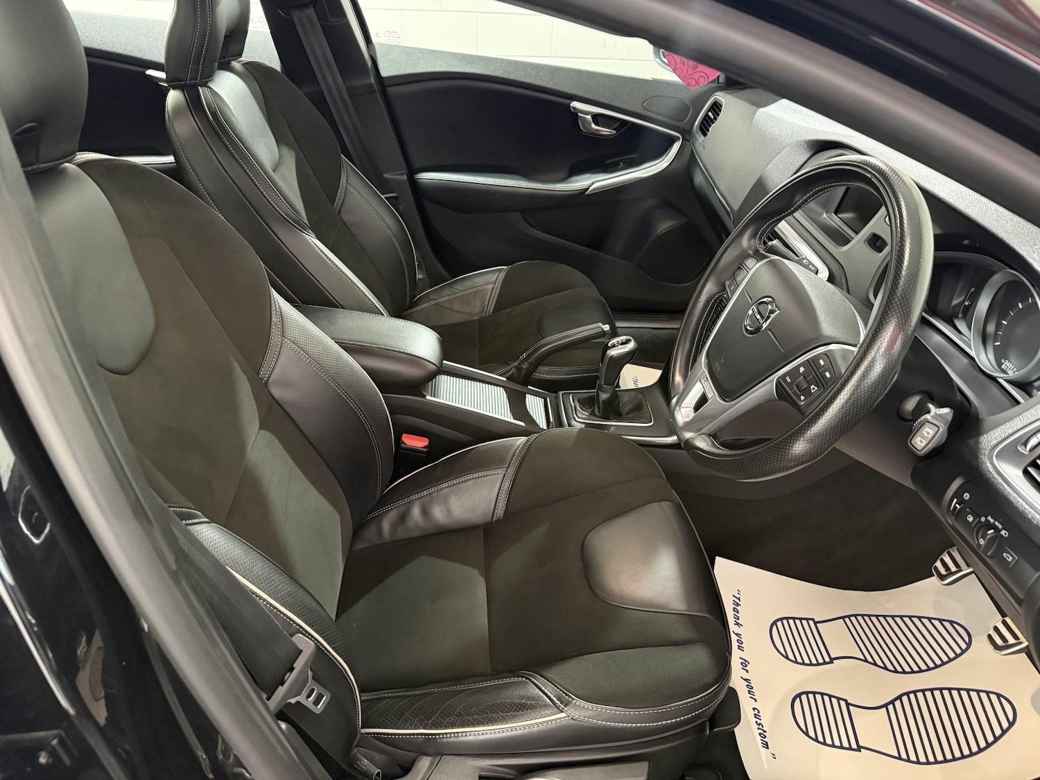 Used Volvo V40 2017 for sale - 77395179: Photo 11