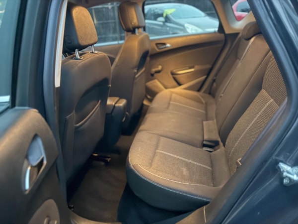 Used Vauxhall Astra 2015 for sale - 75414440: Photo 11