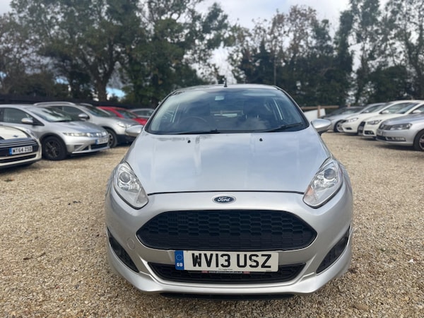 Used Ford Fiesta 2013 for sale - 76060244: Photo 2