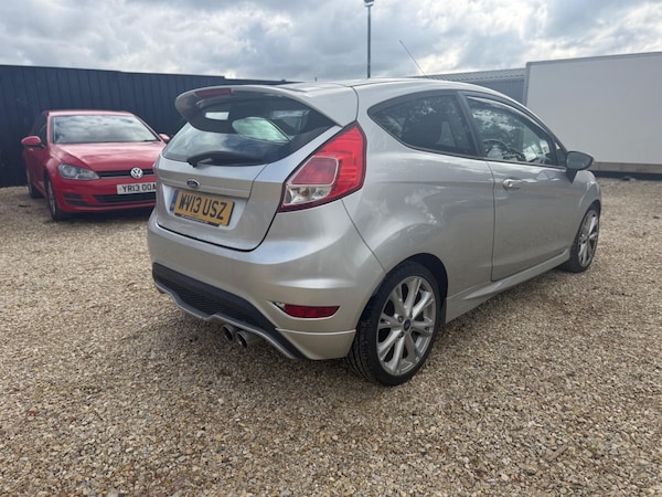 Used Ford Fiesta 2013 for sale - 76060244: Photo 4