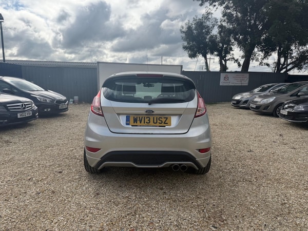 Used Ford Fiesta 2013 for sale - 76060244: Photo 6