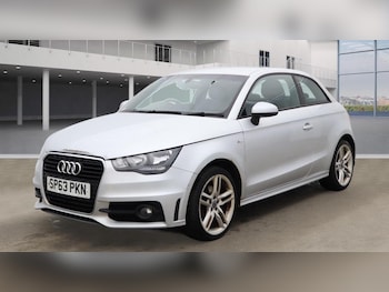 Used Audi A1 2013 for sale - 76214469: Photo 2
