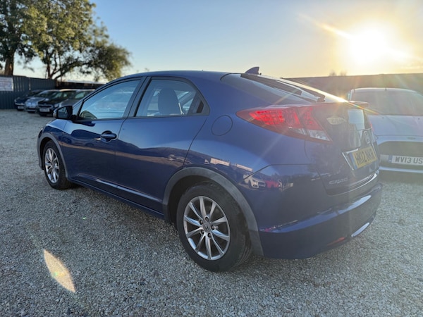 Used Honda Civic 2012 for sale - 76094447: Photo 6