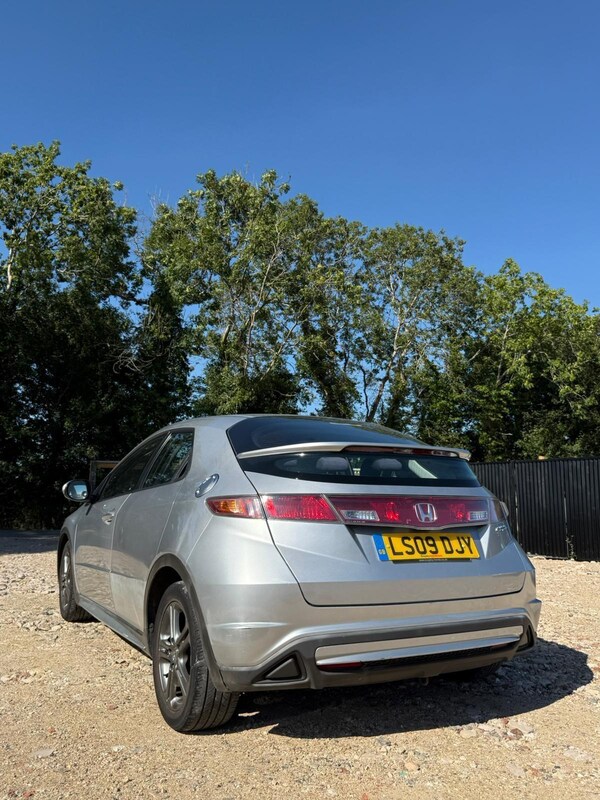 Used Honda Civic 2009 for sale - 75414037: Photo 4