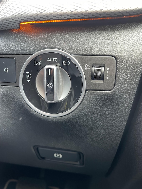 Used Mercedes-Benz B-Class 2015 for sale - 76227847: Photo 29