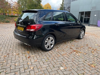 Used Mercedes-Benz B-Class 2015 for sale - 76227847: Photo 2