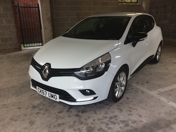 Used Renault Clio 2017 for sale - 76088754: Photo 2