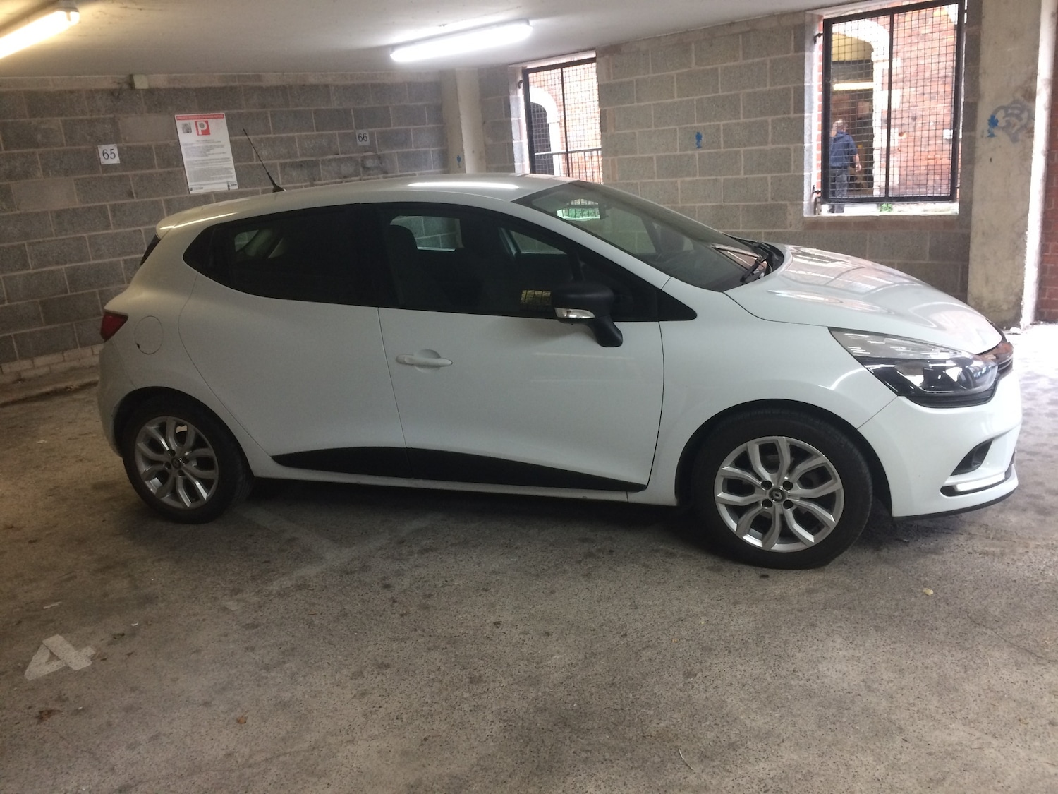 Used Renault Clio 2017 for sale - 76088754: Photo 6