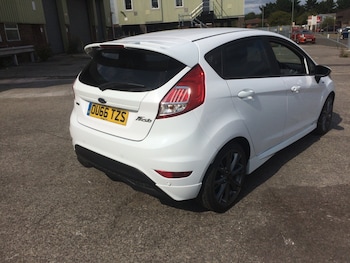 Used Ford Fiesta 2016 for sale - 74980160: Photo