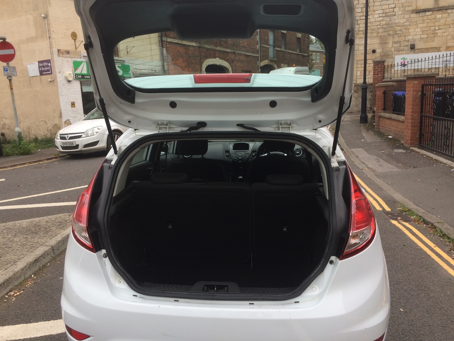 Used Ford Fiesta 2015 for sale - 76309992: Photo 12