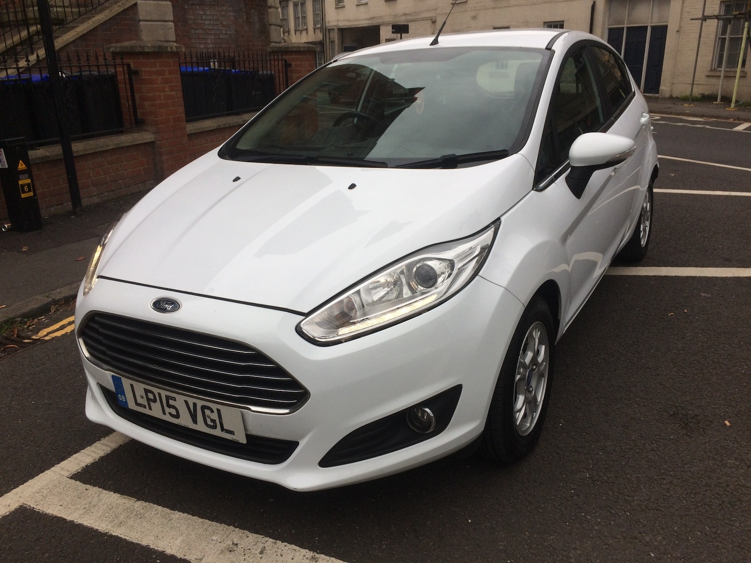Used Ford Fiesta 2015 for sale - 76309992: Photo 2