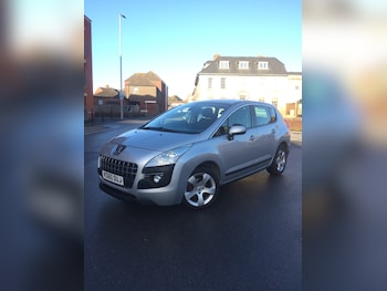 Used Peugeot 3008 2011 for sale - 77011896: Photo