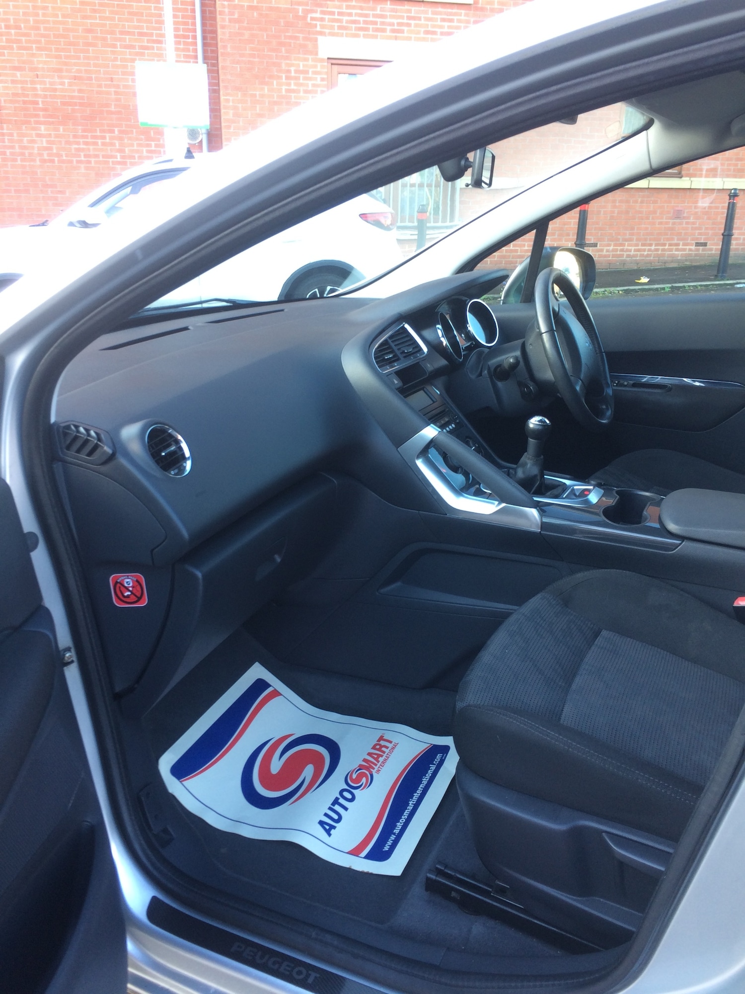 Used Peugeot 3008 2011 for sale - 77011896: Photo 4