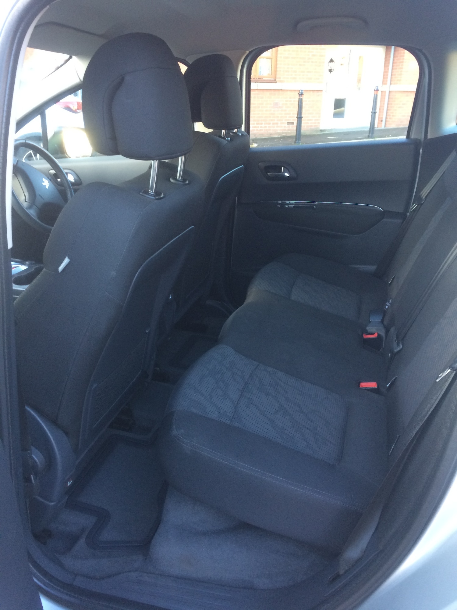 Used Peugeot 3008 2011 for sale - 77011896: Photo 5