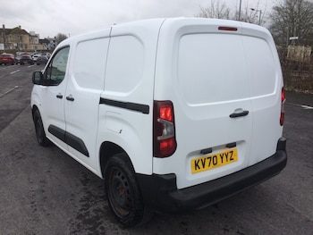 Used Citroen Berlingo 2020 for sale - 77501155: Photo